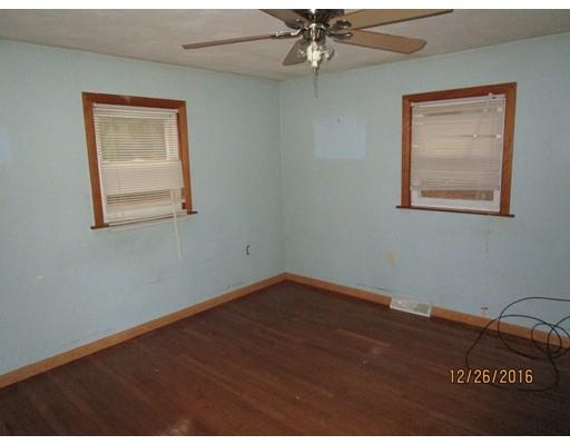 5 Parkwood Dr, Wareham, MA 02571 photo 6