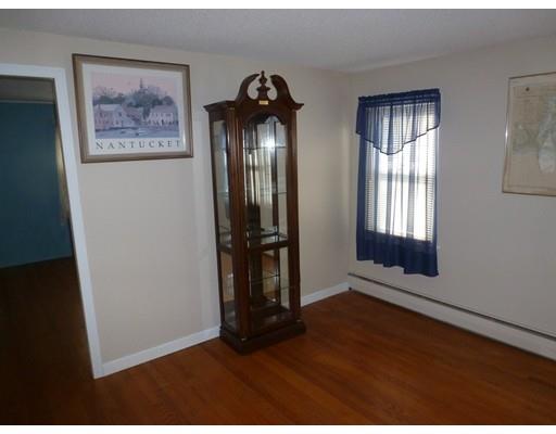 53 Harding St, Chicopee, MA 01013 photo 6