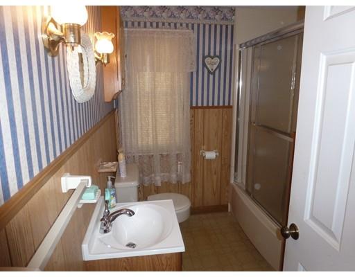 53 Harding St, Chicopee, MA 01013 photo 7