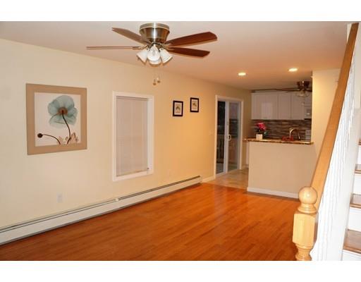 8 Oliver St, Chicopee, MA 01020 photo 5