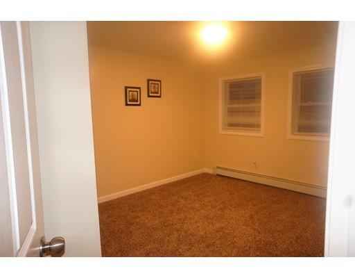 8 Oliver St, Chicopee, MA 01020 photo 13
