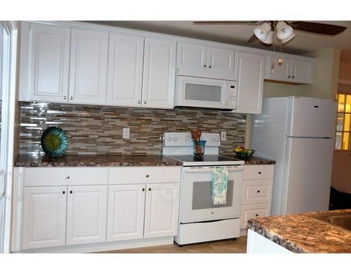 8 Oliver St, Chicopee, MA 01020 photo 3