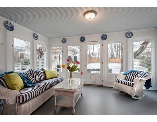 6 Leavitt St, Hingham, MA 02043 photo 4