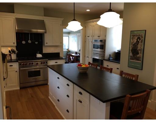 100 Salisbury Rd, Brookline, MA 02445 photo 2