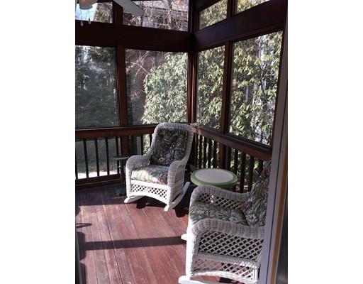 100 Salisbury Rd, Brookline, MA 02445 photo 9