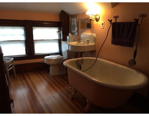 100 Salisbury Rd, Brookline, MA 02445 photo 22