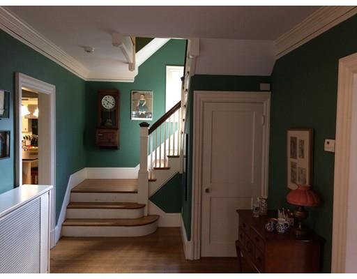 100 Salisbury Rd, Brookline, MA 02445 photo 10