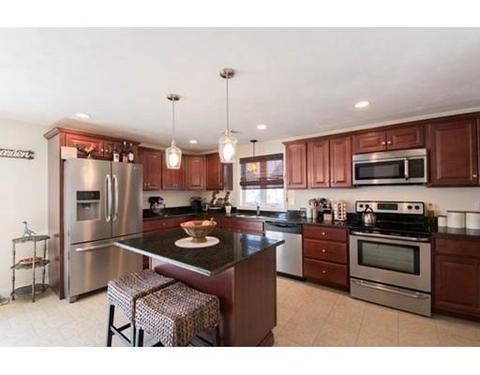 91 Bronson St, Fall River, MA 02721 photo 2