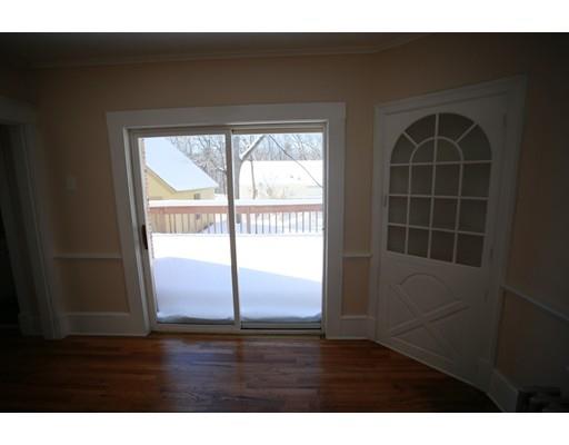 108 Fenwick St, Springfield, MA 01109 photo 12