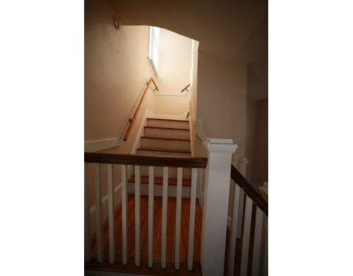 108 Fenwick St, Springfield, MA 01109 photo 11