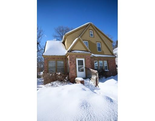 108 Fenwick St, Springfield, MA 01109 photo 3