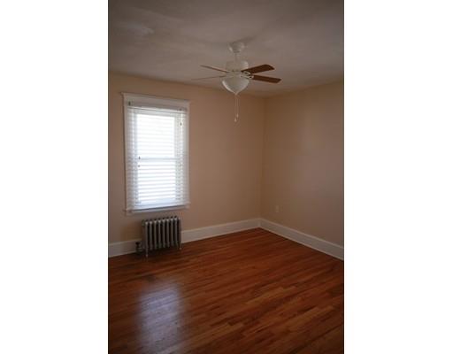 108 Fenwick St, Springfield, MA 01109 photo 9