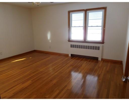 45 Whitmore Dr, Springfield, MA 01104 photo 13