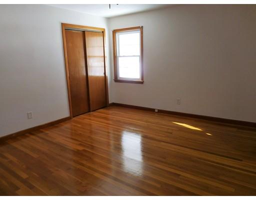 45 Whitmore Dr, Springfield, MA 01104 photo 14