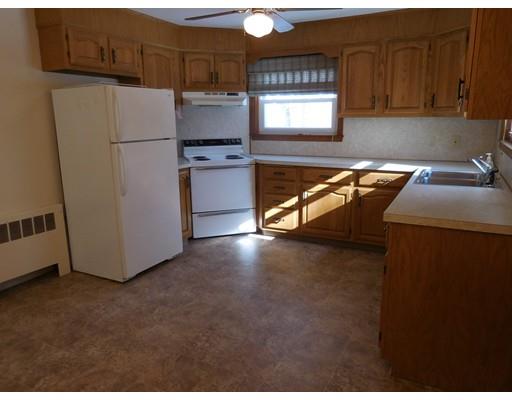 45 Whitmore Dr, Springfield, MA 01104 photo 8