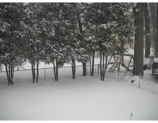 114 Endecott St, Springfield, MA 01118 photo 24