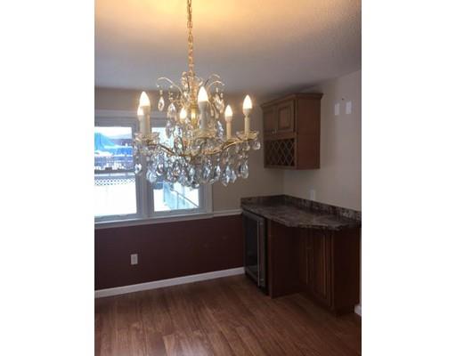 114 Endecott St, Springfield, MA 01118 photo 7