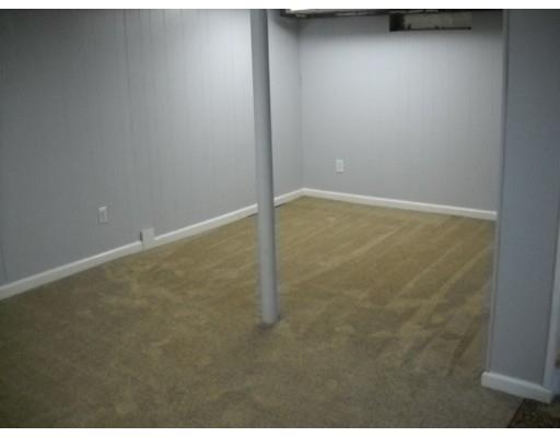 114 Endecott St, Springfield, MA 01118 photo 13