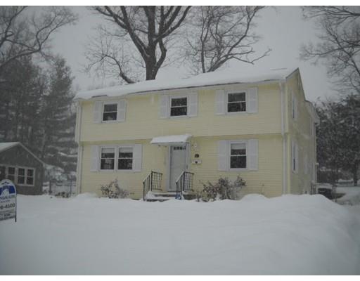 114 Endecott St, Springfield, MA 01118 photo 1