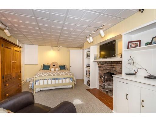 27 Sutcliffe Ave, Canton, MA 02021 photo 11