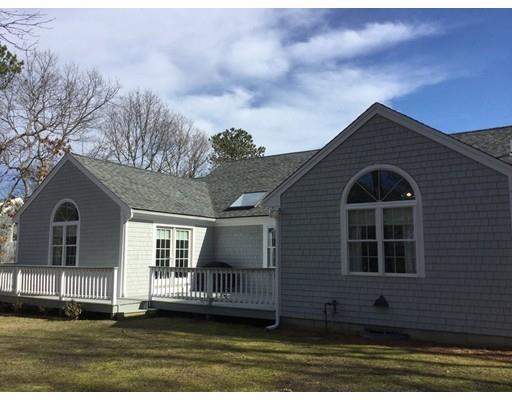 59 Snead Dr, Mashpee, MA 02649 photo 2