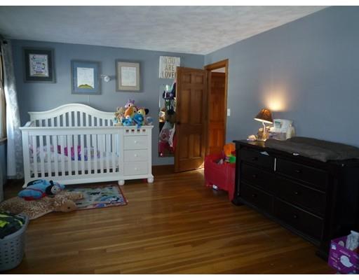 7 Ridley Rd, Dedham, MA 02026 photo 5