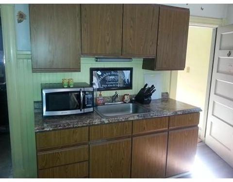 585 White St, Springfield, MA 01108 photo 3