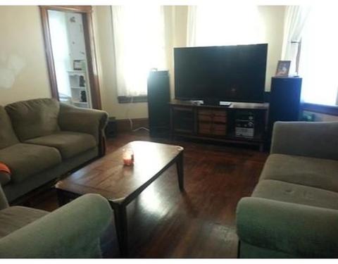 585 White St, Springfield, MA 01108 photo 5