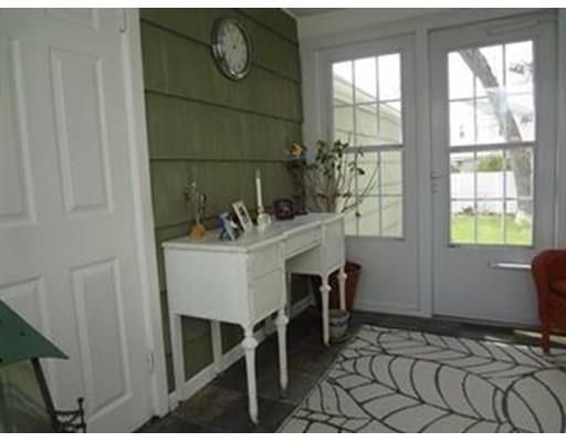 47 Wallace Ave, Chicopee, MA 01020 photo 4