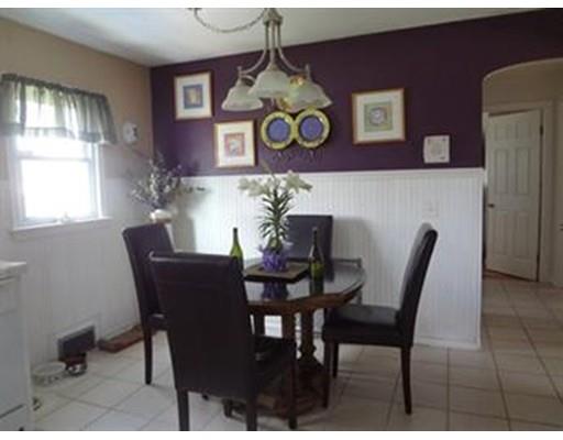47 Wallace Ave, Chicopee, MA 01020 photo 6