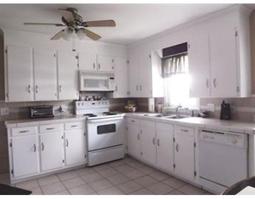 47 Wallace Ave, Chicopee, MA 01020 photo 5