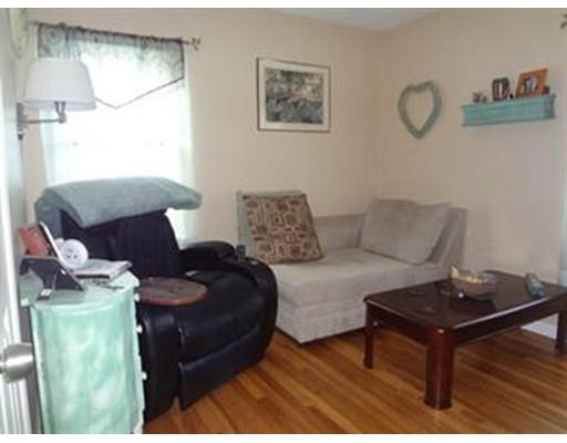 47 Wallace Ave, Chicopee, MA 01020 photo 15
