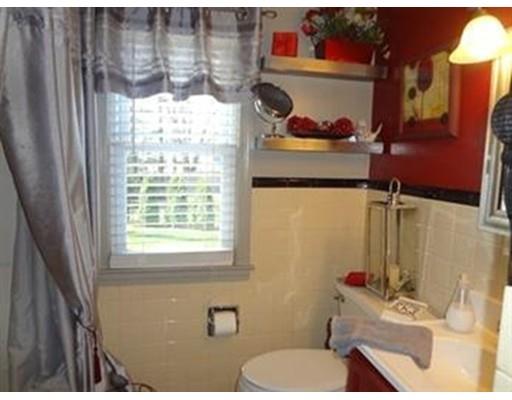 47 Wallace Ave, Chicopee, MA 01020 photo 14