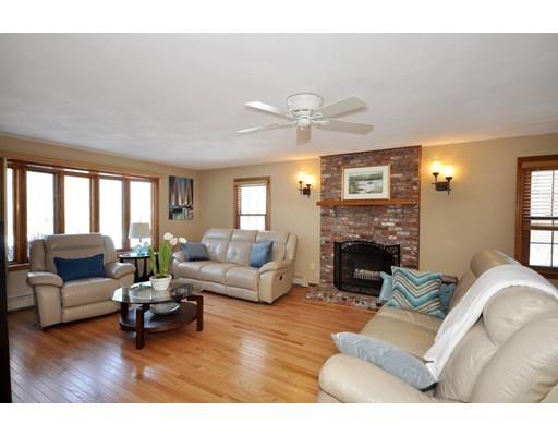 102 Windsor Ave, Acton, MA 01720 photo 12
