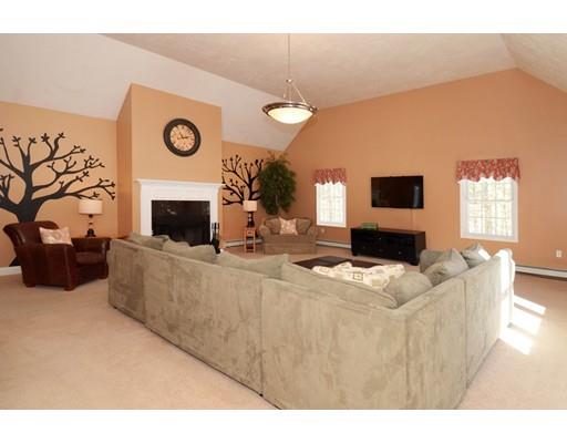 159 Pleasant St, Upton, MA 01568 photo 11