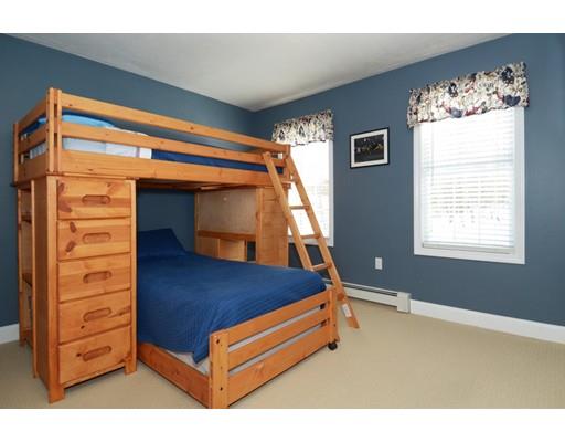 159 Pleasant St, Upton, MA 01568 photo 23
