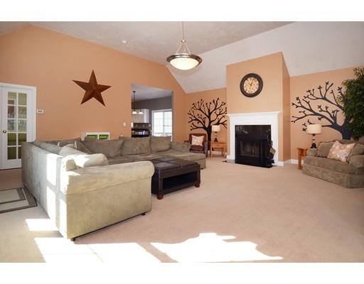 159 Pleasant St, Upton, MA 01568 photo 9