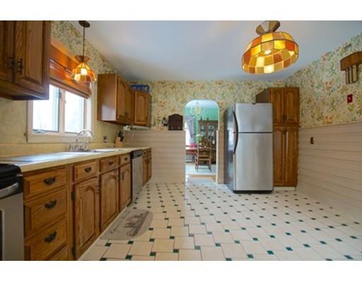 22 Lafayette Ave, Danvers, MA 01923 photo 9