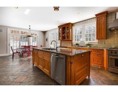 16 Warren Rd, Dedham, MA 02026 photo 9