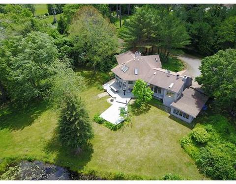 18 Bates Xing, Webster, MA 01570 photo 2