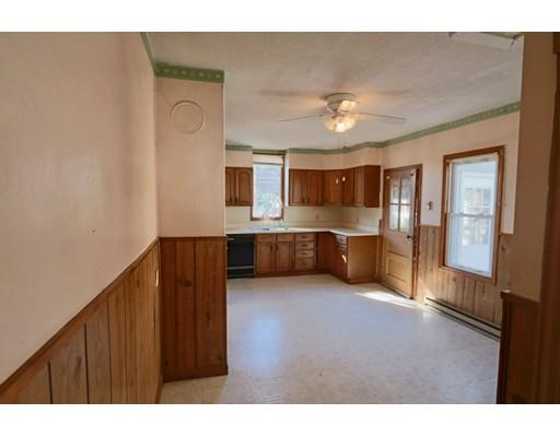 40 Parkside St, Springfield, MA 01104 photo 2