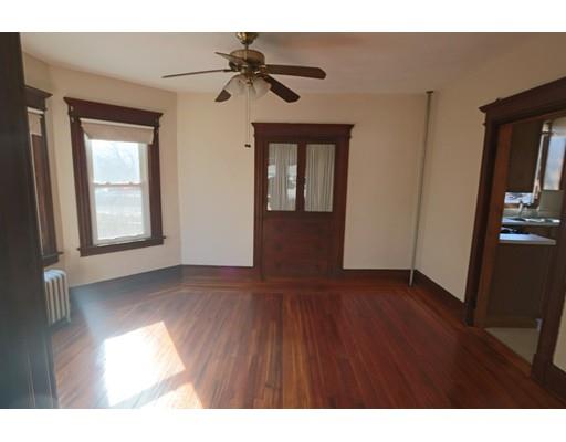 40 Parkside St, Springfield, MA 01104 photo 6