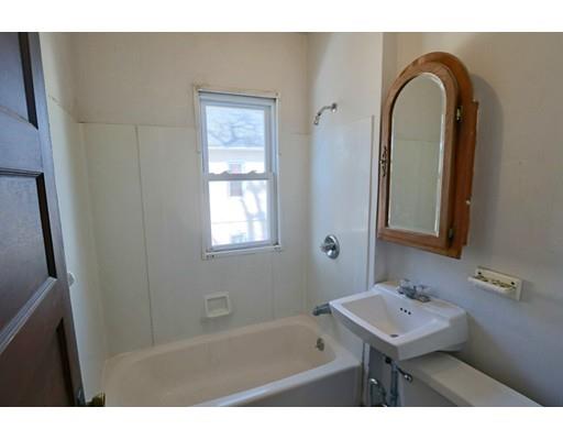 40 Parkside St, Springfield, MA 01104 photo 8