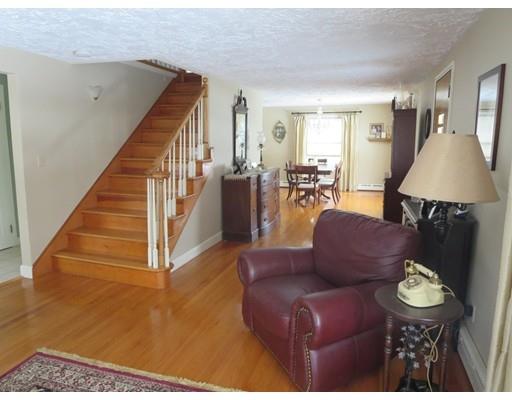 82 Angelo St, Worcester, MA 01604 photo 11