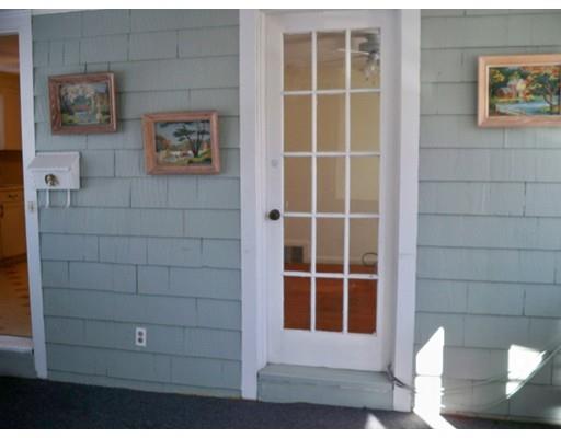 470 Roosevelt Ave, Springfield, MA 01118 photo 3
