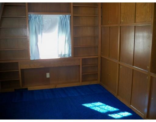 470 Roosevelt Ave, Springfield, MA 01118 photo 13