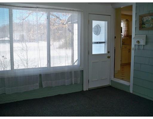 470 Roosevelt Ave, Springfield, MA 01118 photo 2