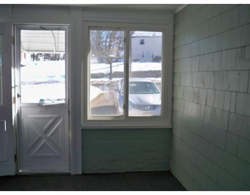 470 Roosevelt Ave, Springfield, MA 01118 photo 4