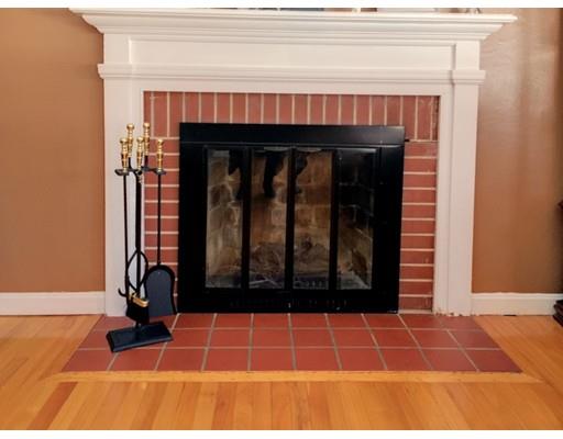 121 Glenoak Dr, Springfield, MA 01129 photo 8