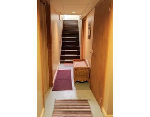 121 Glenoak Dr, Springfield, MA 01129 photo 12